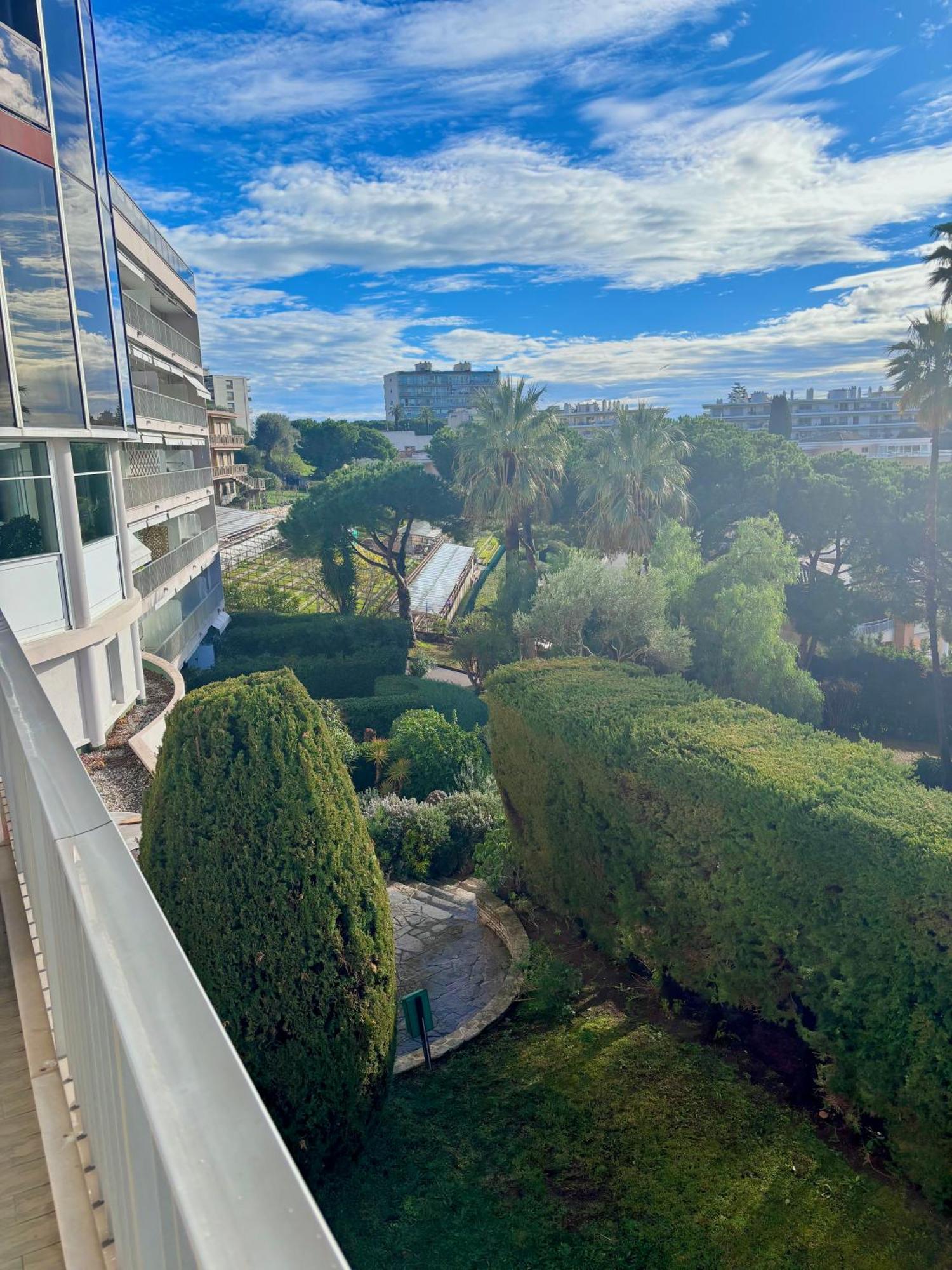 French Riviera Apartment With Swimming Pool And Free Parking Near Monaco Roquebrune-Cap-Martin Exterior photo